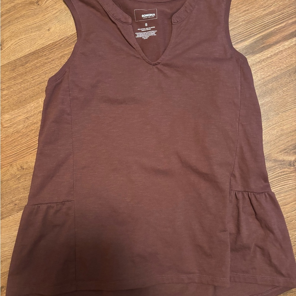 Sonoma Women's Sleeveless Plum Colored Top